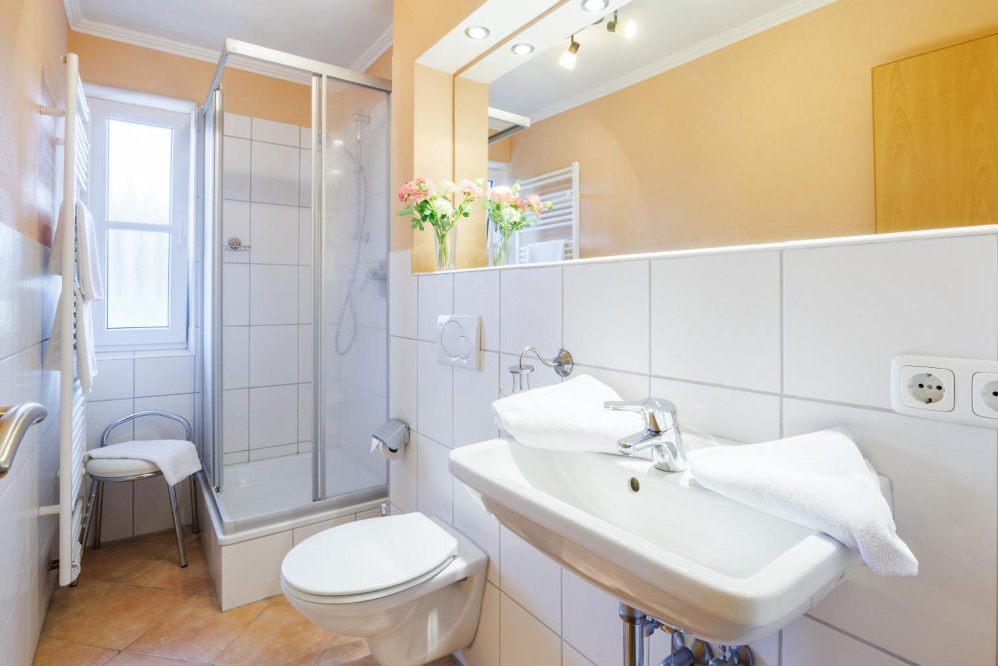Gaestehaus Burghartswieser Inkl. Chiemgaukarte * Bernau am Chiemsee