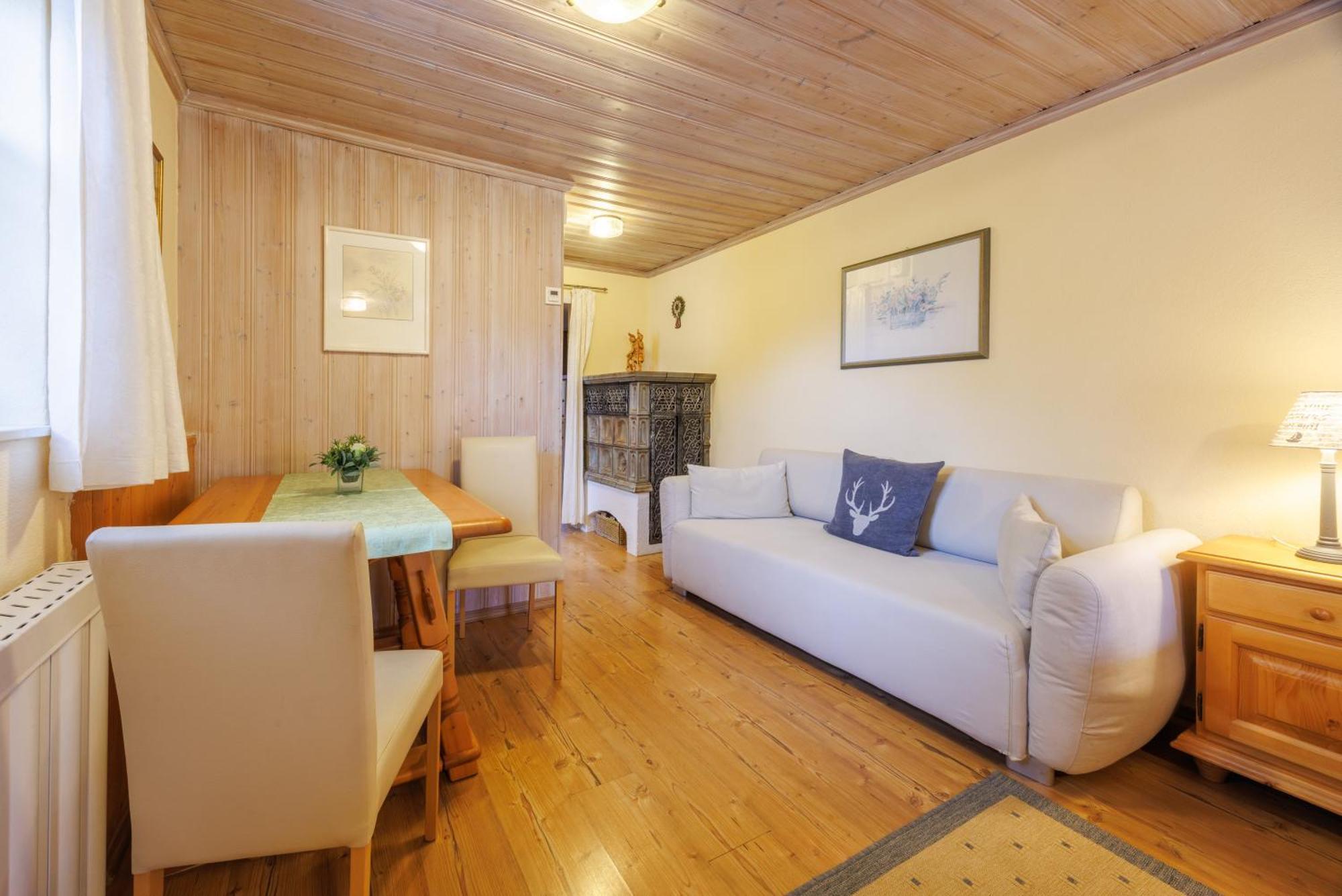 Gaestehaus Burghartswieser Inkl. Chiemgaukarte Apartment Bernau am Chiemsee